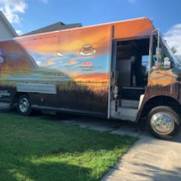 2001 28' Freightliner Food Truck