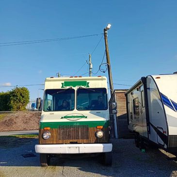 Excellent 9.8-Meter Food Truck for Sale