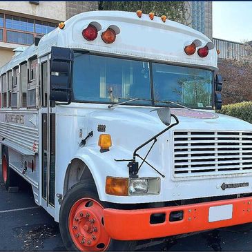 Pre-Owned 2000 International 3800 Bus
